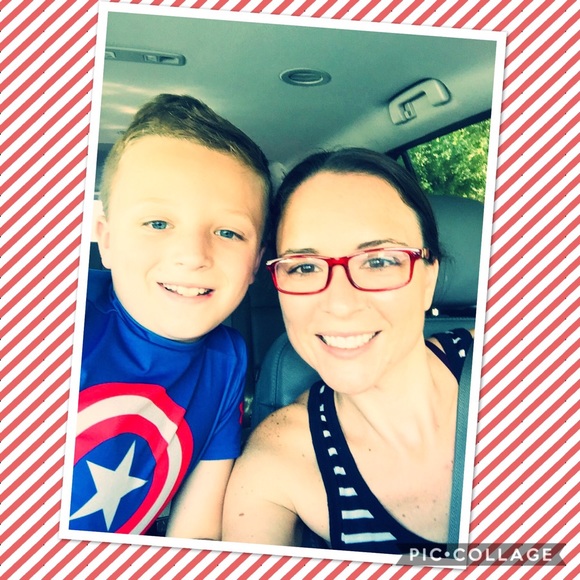 Meet your Posher, Emily - Picture 3 of 3